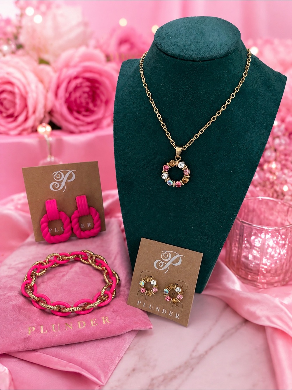 Plunder Pink & Gold Set of 4 items 💖